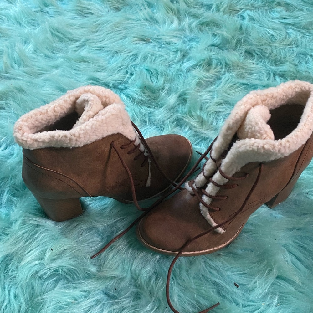 Brown fur ankle boots